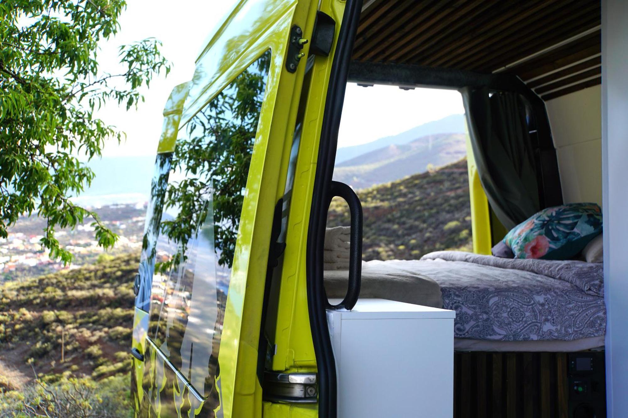 On Road- Feel Freedom With Campervan! Guincho  Экстерьер фото